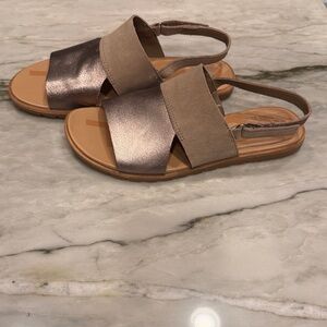 Sorel Women's Metallic Taupe Slingback Sandals - worn 1x Size 7.5